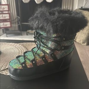 Cape Robbin Polar Women's Size 8 Black Faux Fur Trim Glitter Winter Boot New❣️❄️